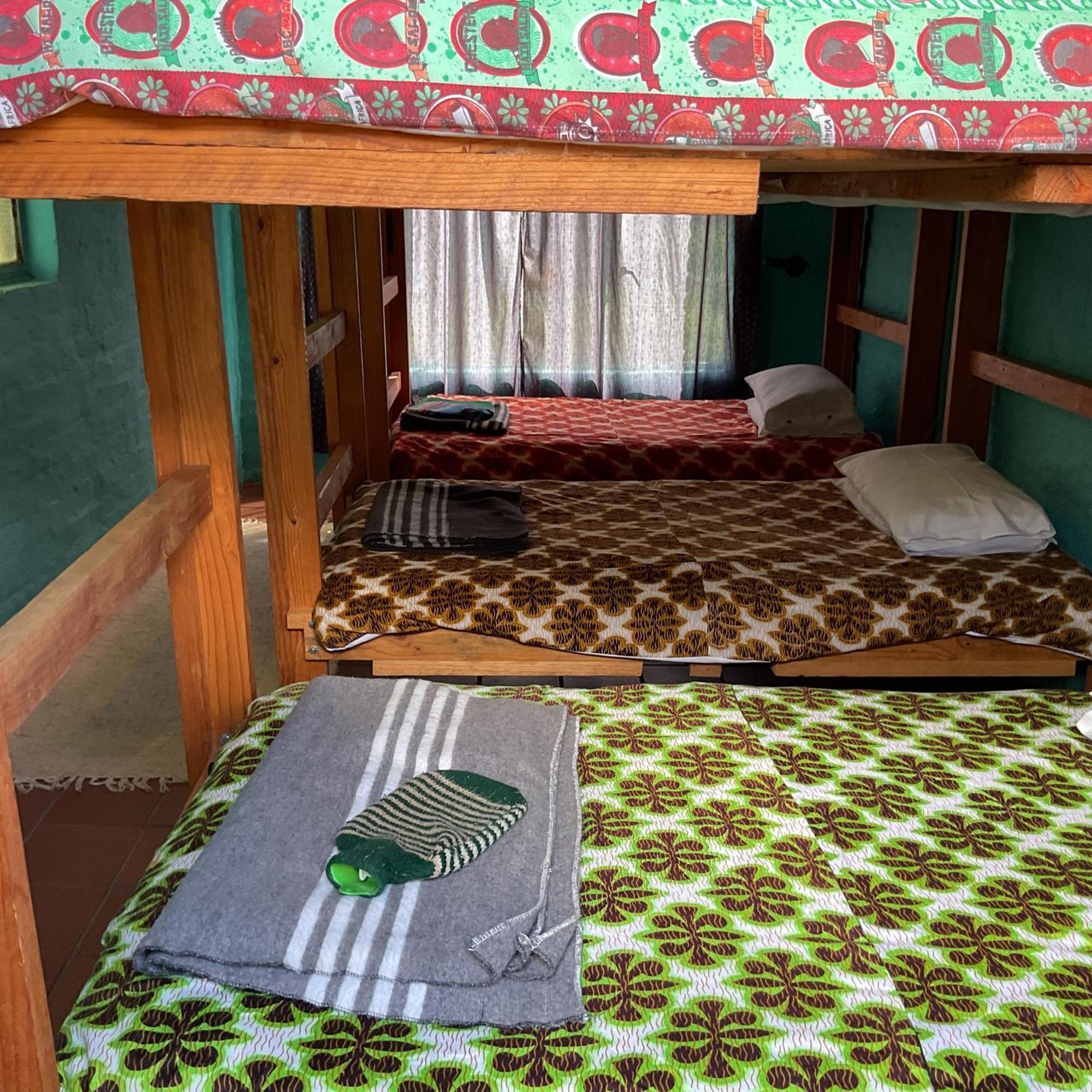 Hostel Karma Backpackers Kestell Exteriér fotografie